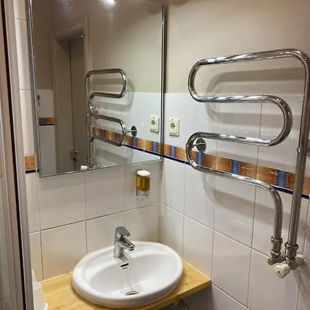 Kert Free Parking Aparthotel 3*