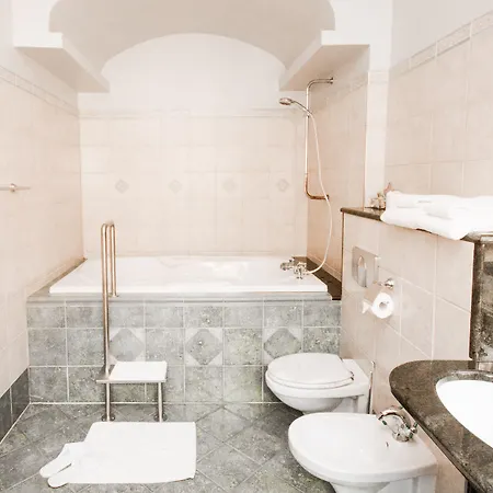 Kert Free Parking Apart Otel 4*