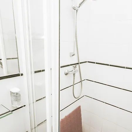 Kert Free Parking 4* Riga