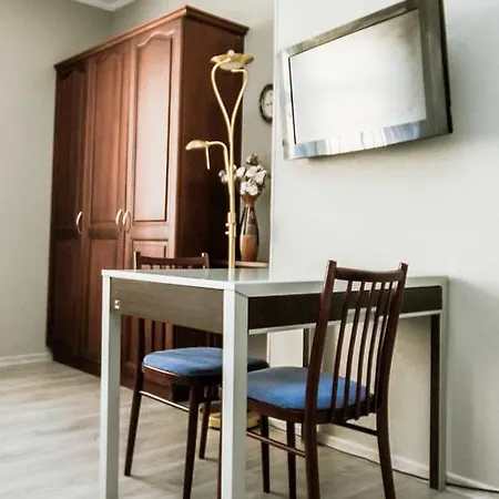 Aparthotel Kert Free Parking 3*