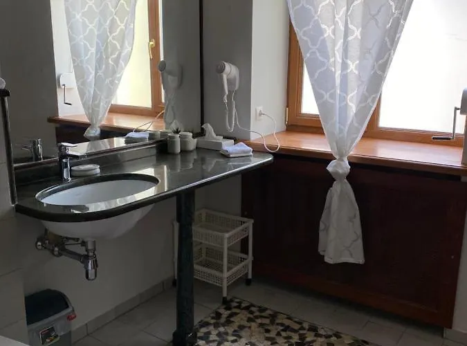 Aparthotel Kert Free Parking 3*